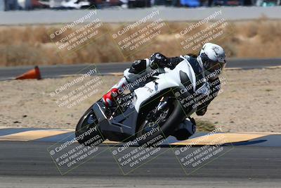 media/Apr-15-2022-Apex Assassins (Fri) [[9fb2e50610]]/Trackday Level 2/Session 4/Turn 4/